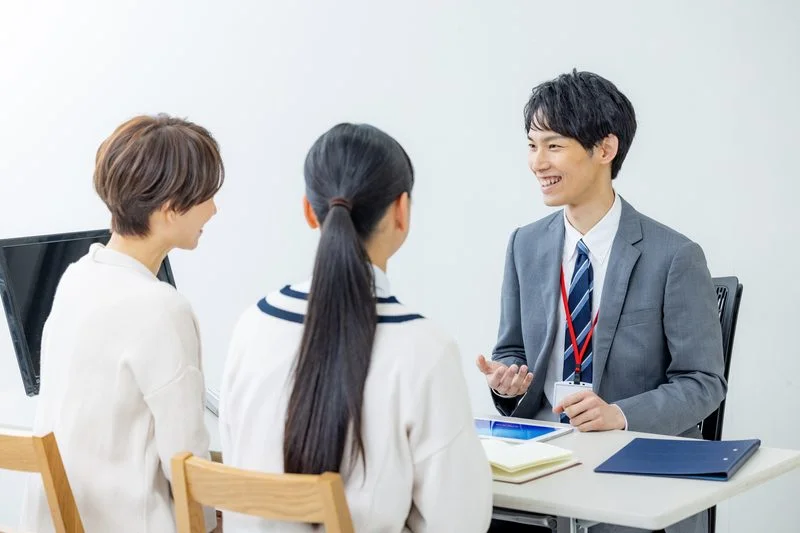 保護者と生徒のカウンセリング